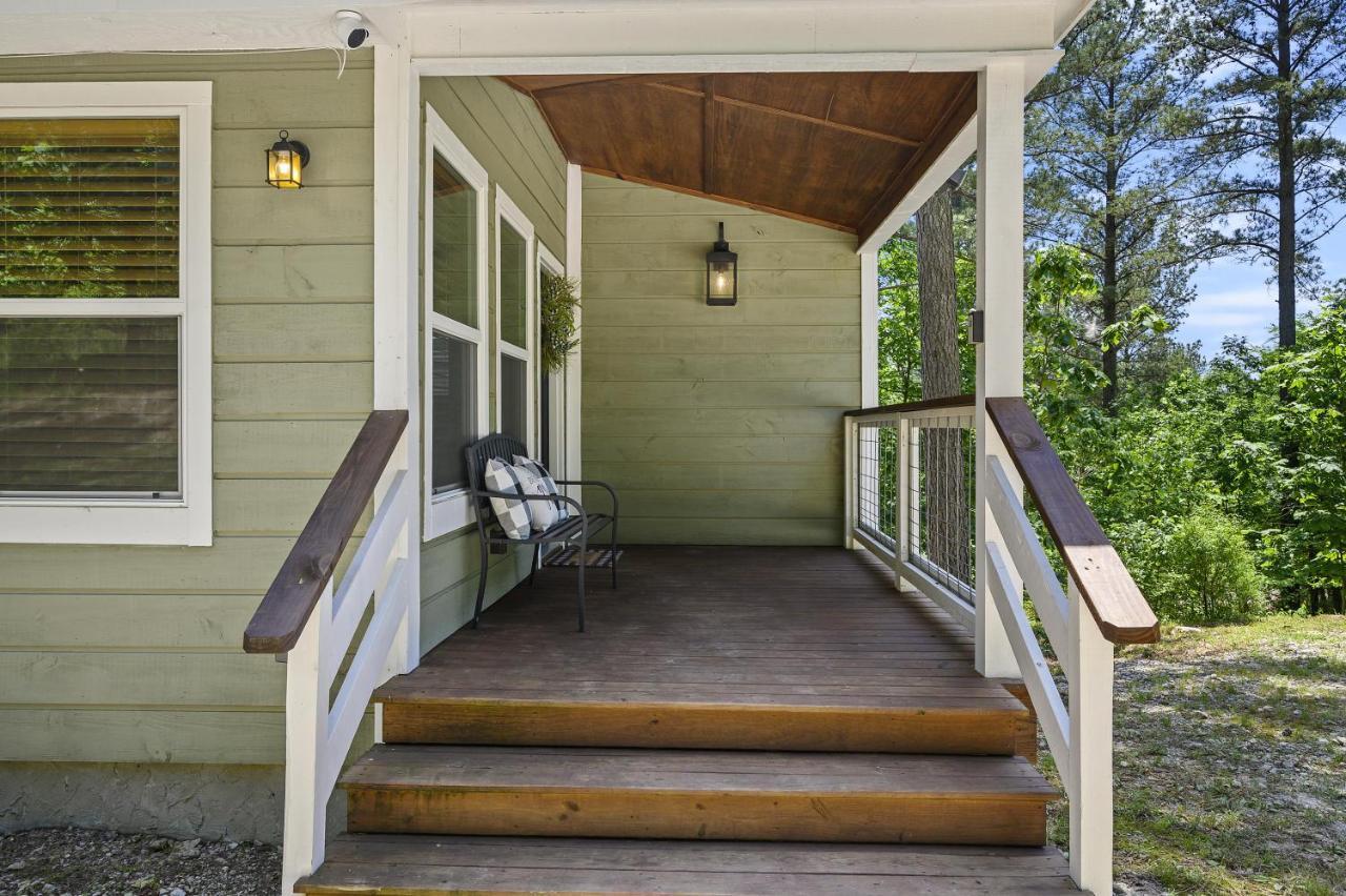 Convenient Romantic Hot Tub Bbq 3-Night Special! Broken Bow Exterior photo